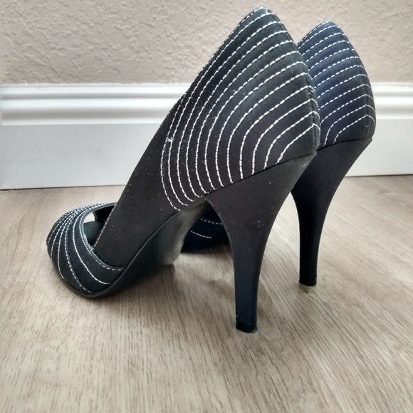 Calvin Klein Peep Toe Heels - Picture 7 of 7